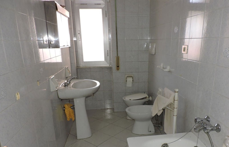 Bagno da ristrutturare